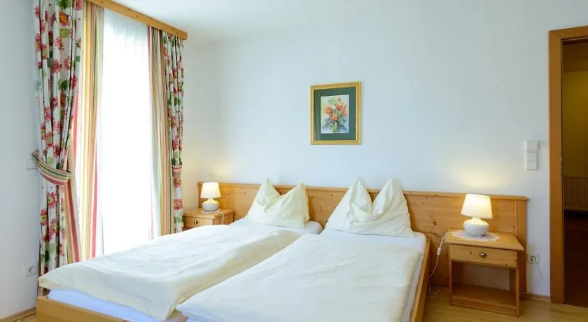 Pension Hiesel-Villa Untersbergblick Anthering