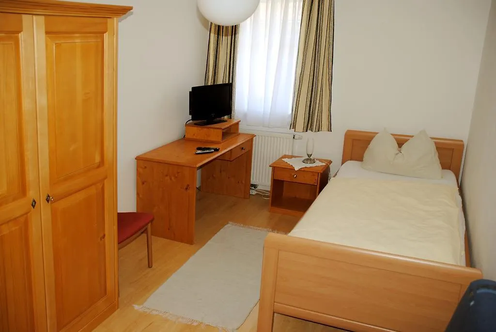 Vendégház Pension Hiesel-Villa Untersbergblick Anthering